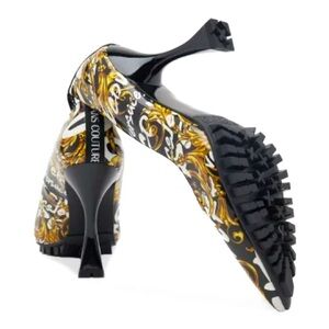 Versace Jeans Couture GORGEOUS heels, ICONIC Versace pattern, Lug sole, 10M NEW